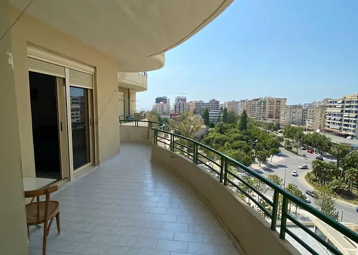 2 By Vlorë
